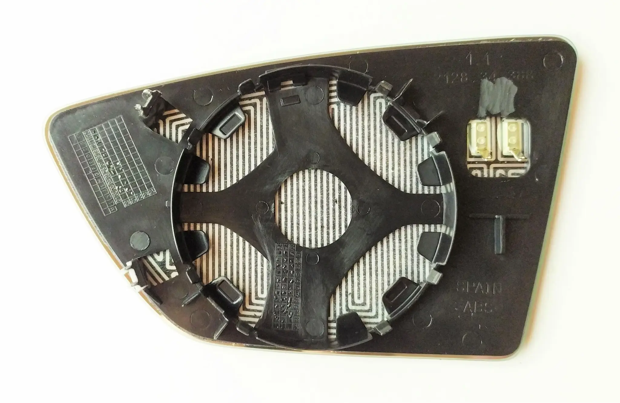 ART MG032.2509 Dış Ayna Camı (Sağ) 5F0857522A resmi