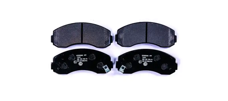 HELLA 8DB355010-131 Ön Fren Balatası resmi