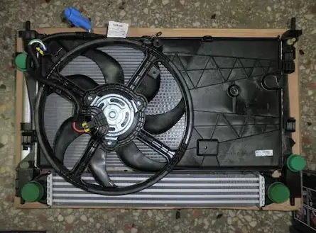 KALE 013504BFD Radyatör resmi