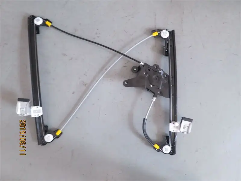 MGA 32161 Ön Cam Krikosu (Sağ) 1H0837462A resmi