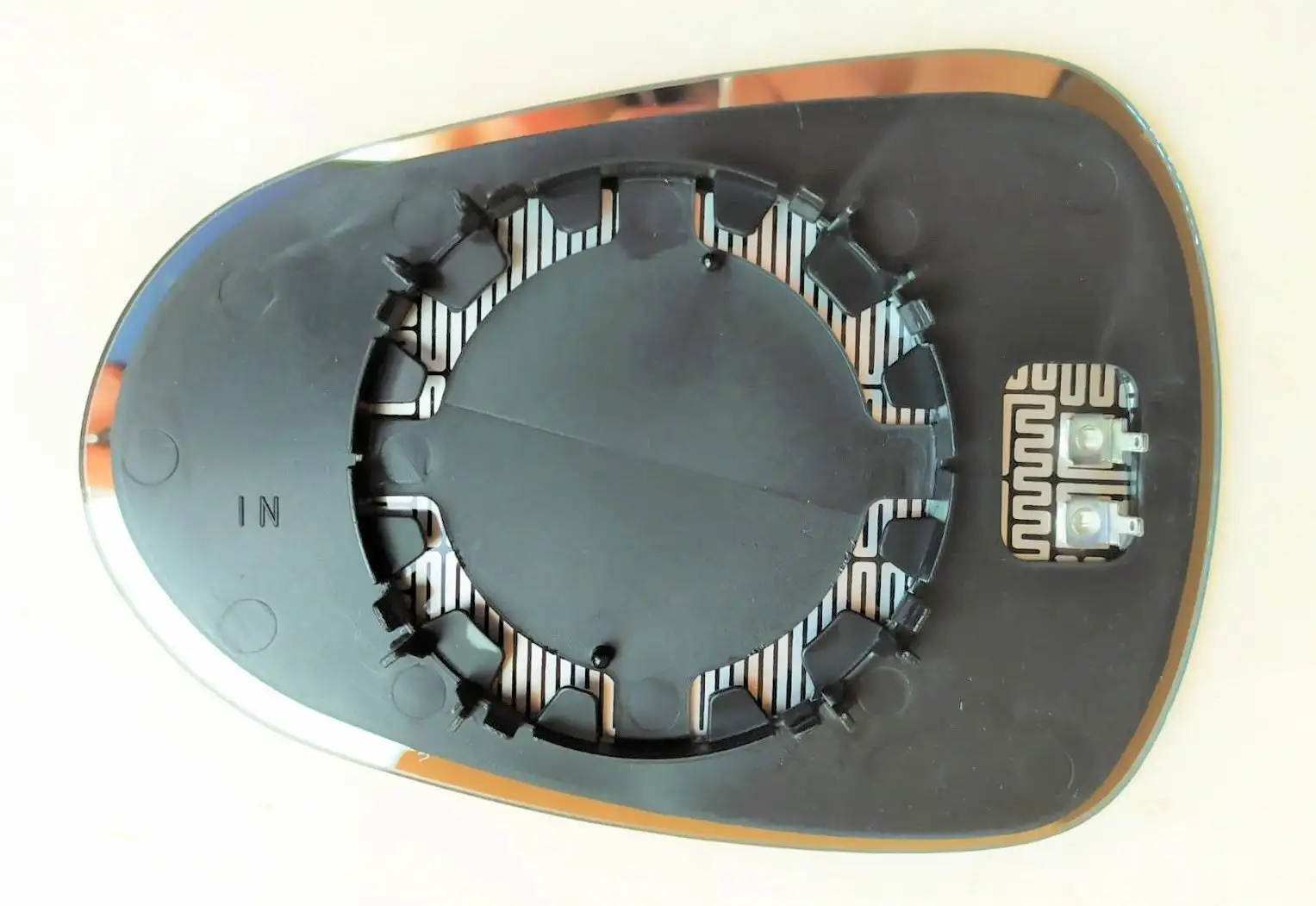 ART MG032.2505 Dış Ayna Camı (Sağ) 6J0857522 resmi