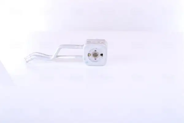 NISSENS 90685 Motor Yağ Soğutucu 036117021G resmi