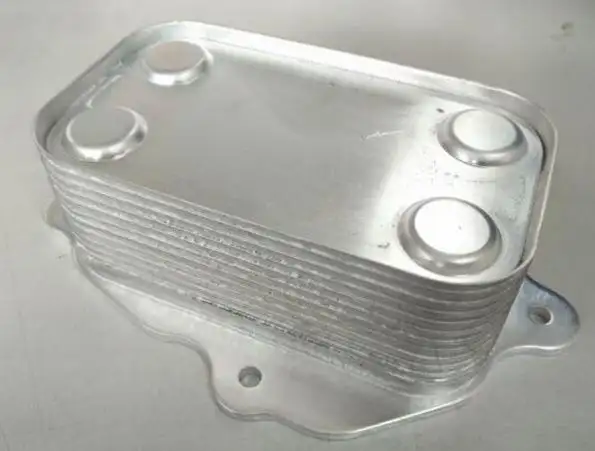 MGA 63209 Motor Yağ Soğutucu 6641800265 resmi