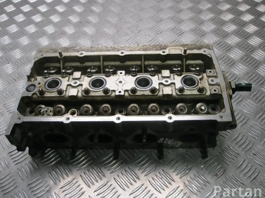 IOTO 20101-11001 Silindir Kapağı 03C103358AK resmi