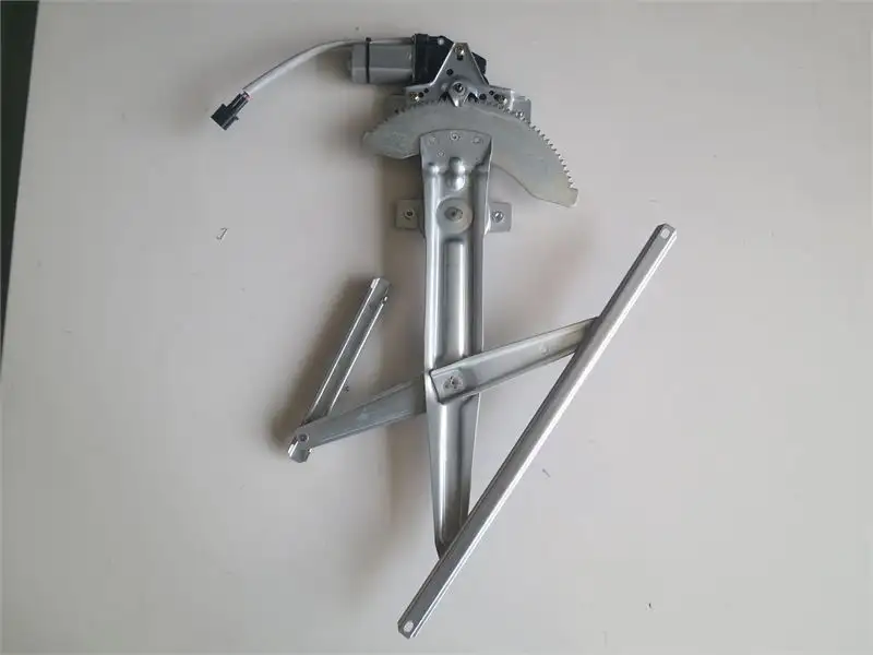 MGA 32153 Ön Cam Krikosu (Sol) 8973500030WM resmi