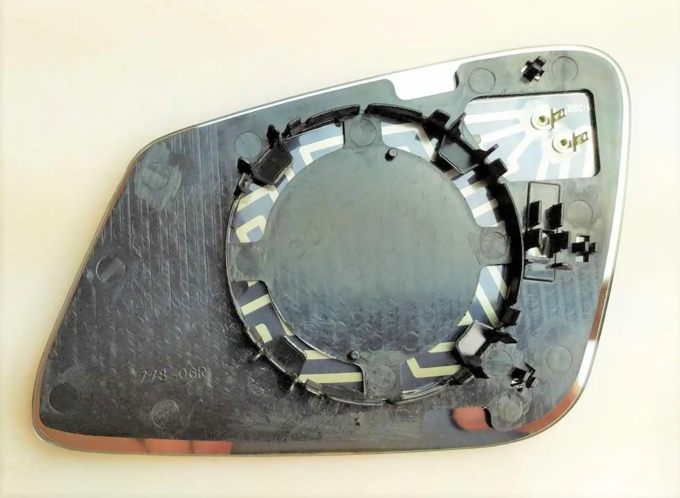 ART MG027.7517 Dış Ayna Camı (Sağ) resmi