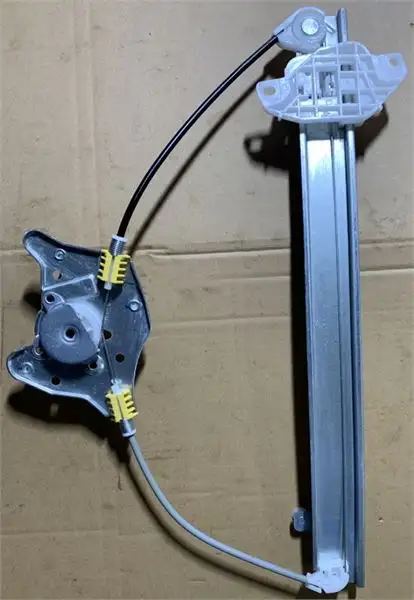 MGA 32167 Ön Cam Krikosu (Sol) 8240329012 resmi