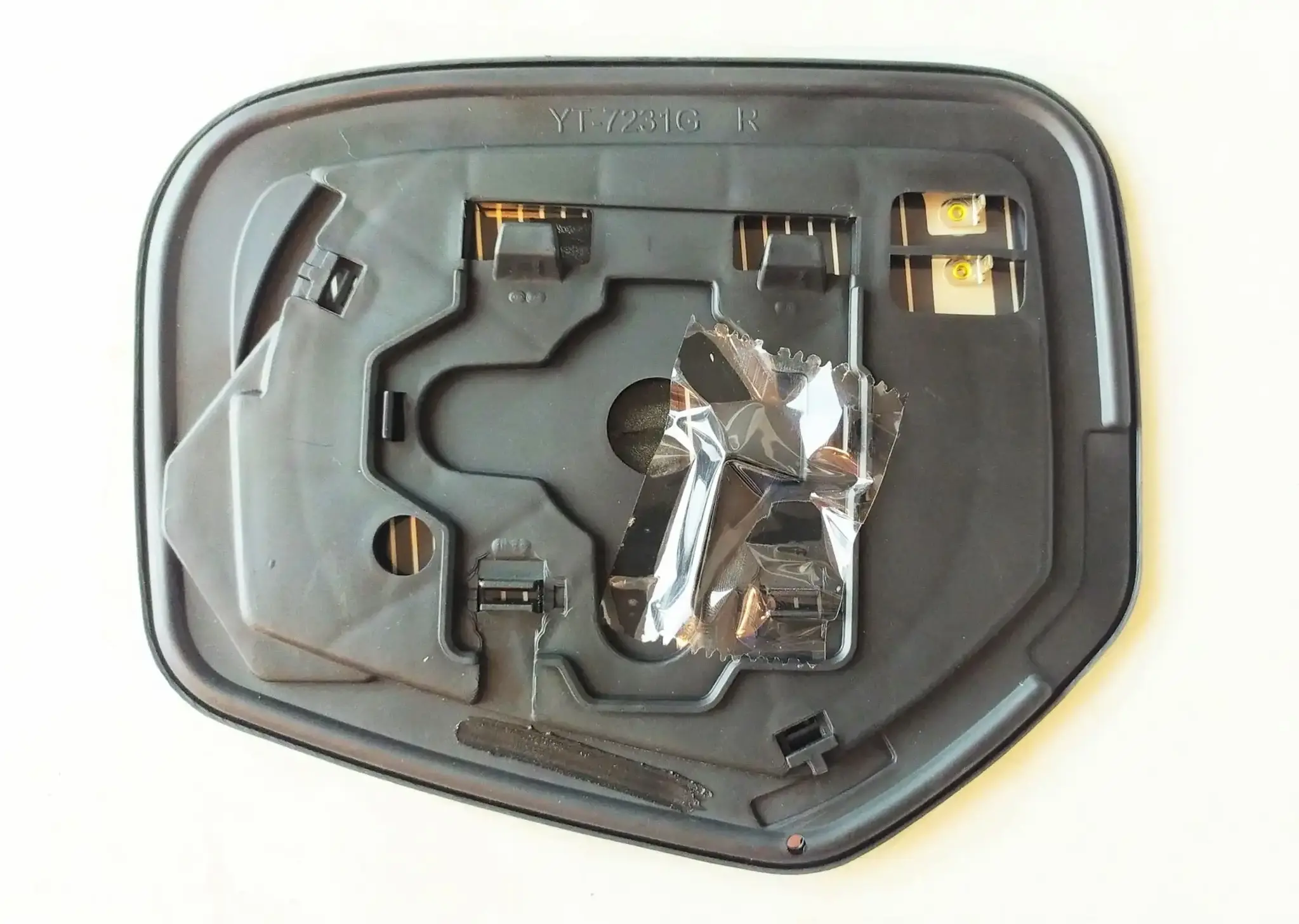 ART MG036.6603 Dış Ayna Camı (Sağ) resmi