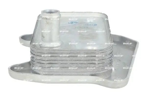 NRF 31183 Motor Yağ Soğutucu A6121880101 resmi